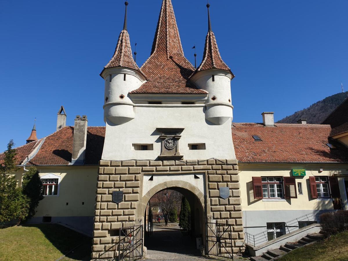 Studio Central Poarta Schei Brašov Exteriér fotografie